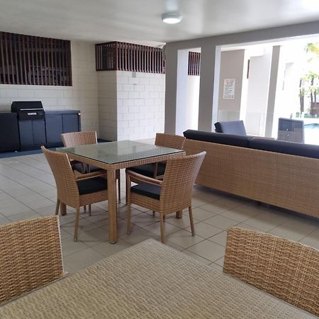 Rainbow Ocean Palms Resort Рэйнбоу-Бич Экстерьер фото