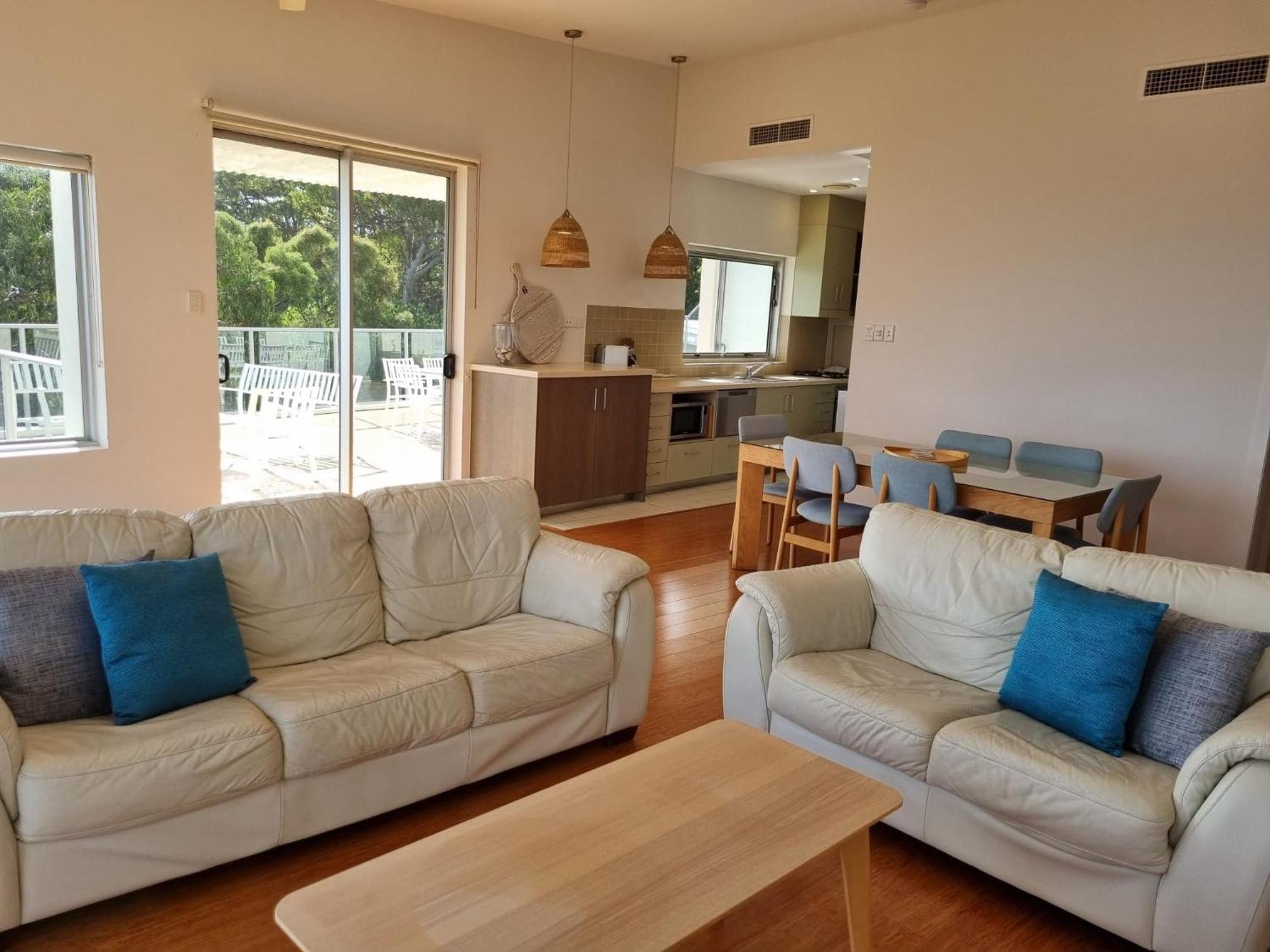 Rainbow Ocean Palms Resort Рэйнбоу-Бич Экстерьер фото