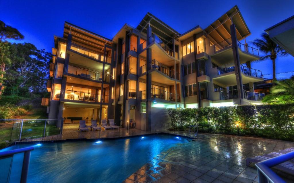 Rainbow Ocean Palms Resort Рэйнбоу-Бич Экстерьер фото